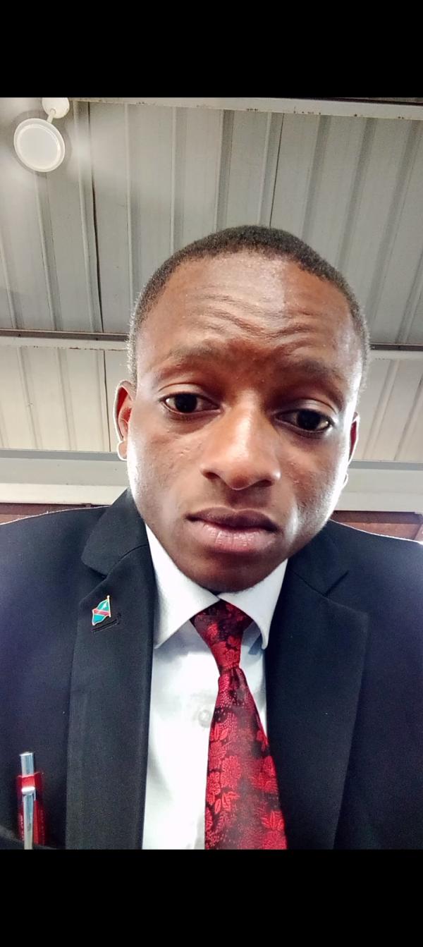  Gestionnaire Services Revendeur Produits - fruits et légumes je suis commer&ccedil;ant agro alimentaire courtier agricole &agrave; lubumbashi & kolwezi gestionnaire des services et facilitateur minier. en tant que commer&ccedil;ant je cherche des produits haricots pommes de terre oeufs oignons ais epices sucre.. courtier je facilite aux fo