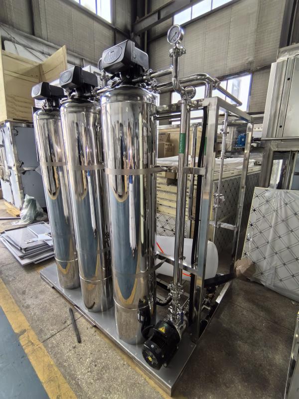  Purificateurs D'eau - matériels machines nous vous proposons des purificateurs d'eau de diff&eacute;rentes capacit&eacute; de 300l/h &agrave; 1000l/h. &eacute;nergie triphas&eacute;e id&eacute;al pour les puits en afrique prix exw 300kg/h 3090$ 500kg/h 4850$ 1000kg/h 5600$ paiement 50% &agrave; la commande 50% avant chargement.