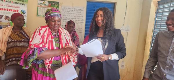  Noix Et Beurre De Karité Conventionnel Et Bio - matières grasses met &agrave; la satisfaction de vos besoins des noix et beurre de karit&eacute; conventionnel et biologique. son r&eacute;seau d'exportation int&eacute;gratif du mali compte 2 des meilleures coop&eacute;ratives agricoles du mali dans la fili&egrave;re du karit&eacute;.