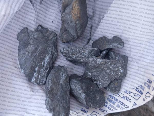  Antimoine - pierre roche nous disposons des tonnes d'antimoine au tchad avec un prix abordable. soyez rassur&eacute; avec une bonne qualit&eacute; et meilleur sb 50 plus. veuillez nous contacter pour ce qui sont int&eacute;ress&eacute;s. nous sommes s&eacute;rieux si vous etes s&eacute;rieux n'h&eacute;sitez pas 