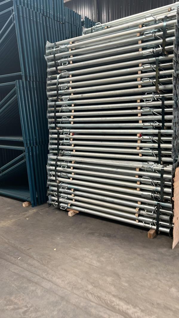  Materiaux De Construction - autres  je suis fournisseur de tout typesde materiaux de constrction en afrique de l'ouest etais metalliques ; echaffaudages ; dokas; contreplaqu&eacute; bakelis&eacute;; tours d' etaiement