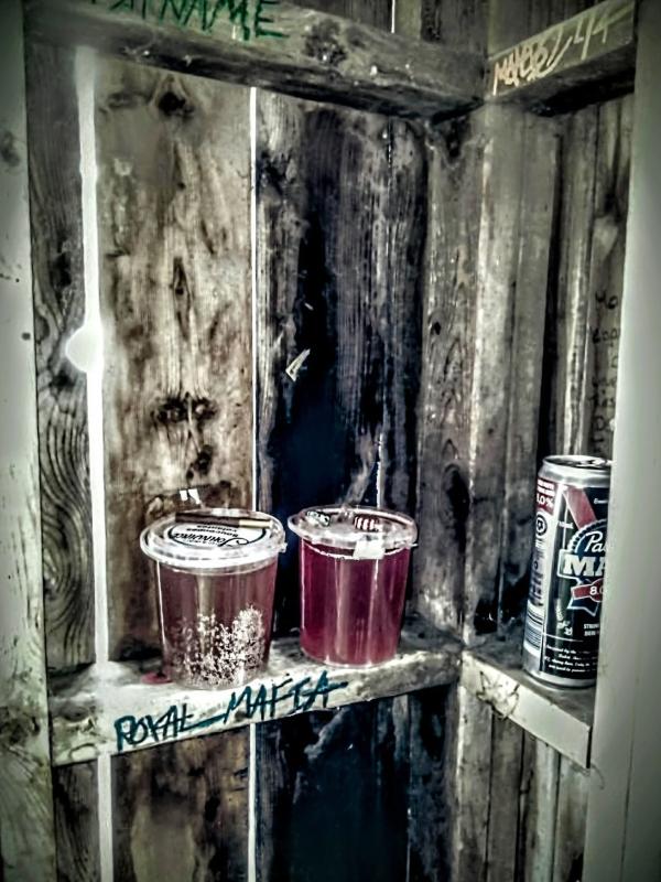  Vente D'alcool (rhum,whisky). - boisson alcoolisée  je cherche un preneur pour ces deux (2) pots de rhum whisky maison fait en 2025 &agrave; salaberry de valleyfield qu&eacute;bec. je fais un offre de 300$ca / ch. si vous etes int&eacute;ress&eacute;(e)s veuillez me contacter