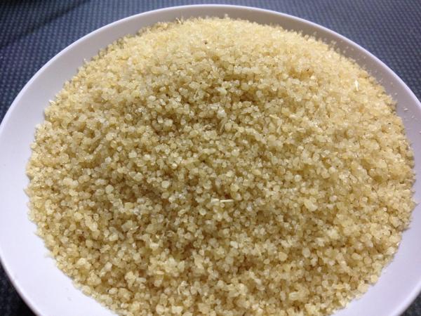  Attieke Déshydraté - féculents nous vendons de l attieke d&eacute;shydrat&eacute; de tr&egrave;s bonne qualit&eacute;. nous en disposons en quantit&eacute;. nous avons de petits grains et gros grains.