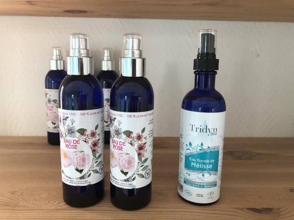  Hydrolat Eau Florale - huiles catalogue huiles essentielles/hydrolat eau florale tarifs grossiste avec la possibilit&eacute; de mettre &eacute;tiquette sur le flacon du nom de l'entreprise(france) flacons en 100ml et 500ml. 