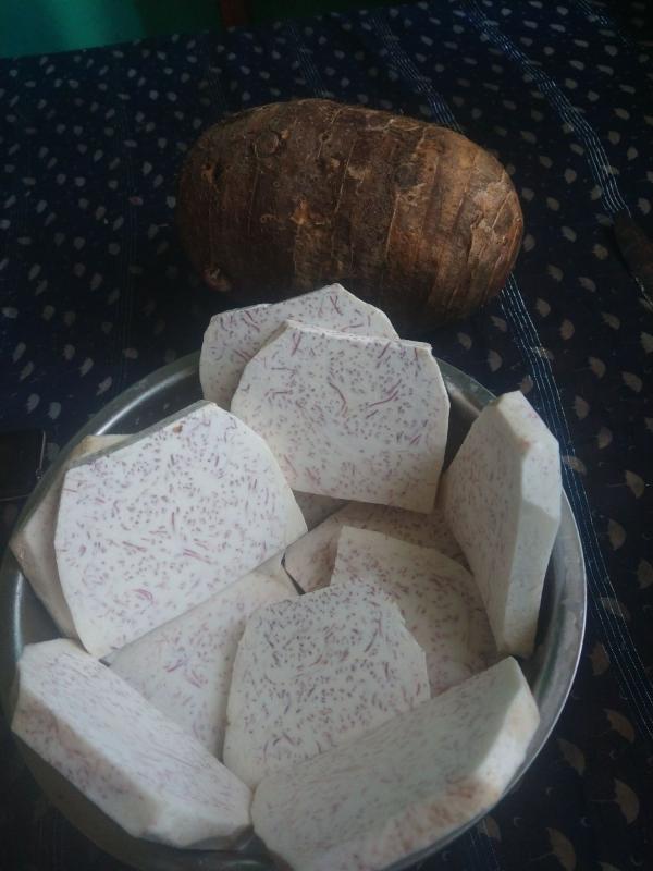  Taros Songe Saonjo - fruits et légumes vous cherchez un fournisseur de taros/songes/saonjo? vous tombez sur la bonne annonce. nous sommes un fournisseur de taros/songes/saonjo depuis des ann&eacute;es. nous connaissons d&eacute;j&agrave; les qualit&eacute;s pour l'exportation et nous ne le savons pas seulement mais nous sommes tou