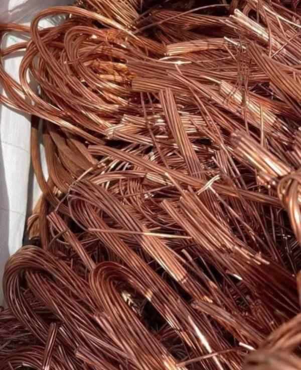  Les Fils De Cuivre Disponible - métaux nous disposons les fils de cuivre ( copper. wire) . en tanzanie d origine du congo pret &agrave; export&eacute;s 1000 disponible au prix 4500 dollars ( cif price) 