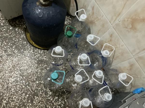  Recyclage Bouteille Plastique - autres bouteille plastique vide 5 litres bouteilles d’eau &agrave; vendre &agrave; des recycleurs ou des personnes qui en ont besoin 