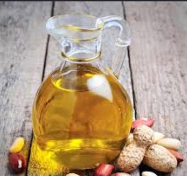  Graine D'arachide Et Huile D'arachide - fruits secs et graines grillées nous disposons des graines d'arachides en quantit&eacute; illimit&eacute;e et nous produisons aussi de l'huile d'arachide en quantit&eacute; et sommes dispos&eacute;s a exporter partout dans le monde. veuillez prendre contact avec nous