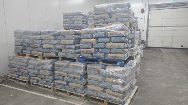  Ciment Portland Sur Palette - ciment approximativement 3000 sacs de 25kg de ciment portland cp ii f 32 de la marque votoran fabrique au bresil fin septembre 2025 en tres bonne condition et stocke a l'interieur sur palette au sec. visible a rotterdam. prix 2 5€ ht le sac de 25kg toutes taxes importation payees.