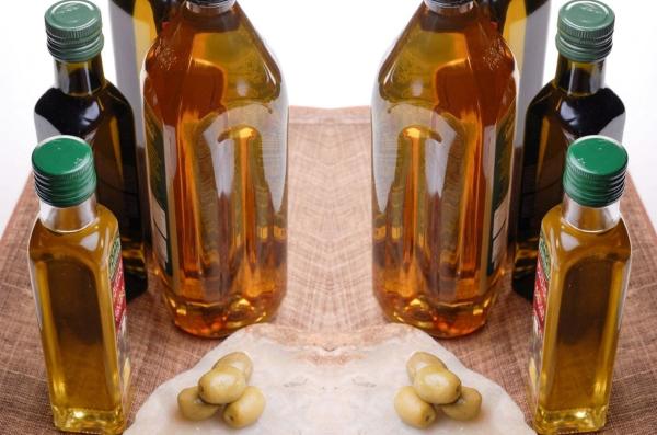  Premium Kenyan Olive Oil Cold Pressed - roasted seeds and nuts we offer high quality olive oil sourced and processed in kenya available in both extra virgin and refined grades. our olive oil is cold pressed from carefully selected olives delivering a clean fruity aroma golden green color and low acidity. ideal for culinary cosmetic and health applicat