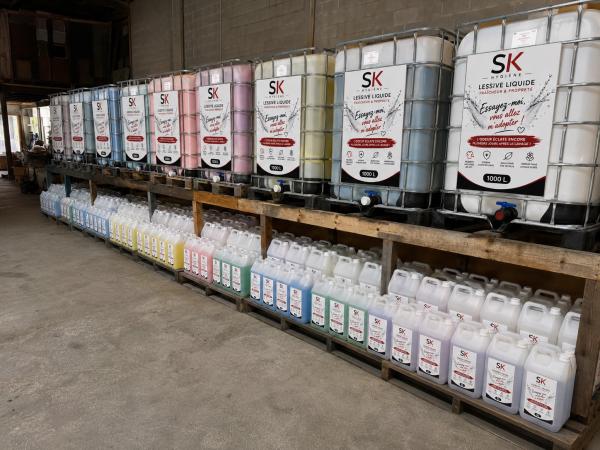  Detergent - hygiene entretien  nous sommes fabricants de produits d'entretien et proposons une large gamme de produits destin&eacute;s aux professionnels grossistes distributeurs et revendeurs lessive liquide adoucissant d&eacute;tergents produits de nettoyage des sols produits d'entretien divers nos produits 