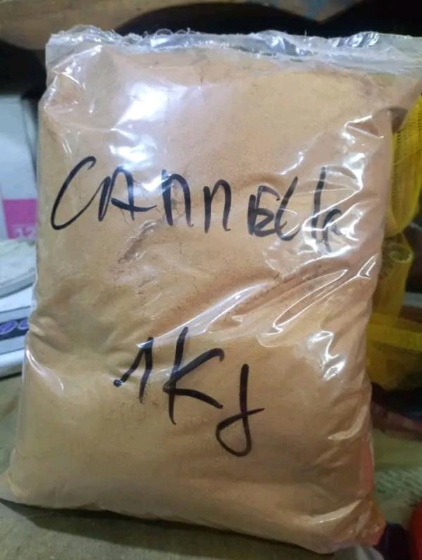  Poudre De Bita Cola Et Poudre De Cannelle. - épices aromates de tr&egrave;s bonne qualit&eacute; de poudre bita cola et de la poudre cannelle disponible chez nous conditionn&eacute; en sachet de 500 g et 1 kg. 