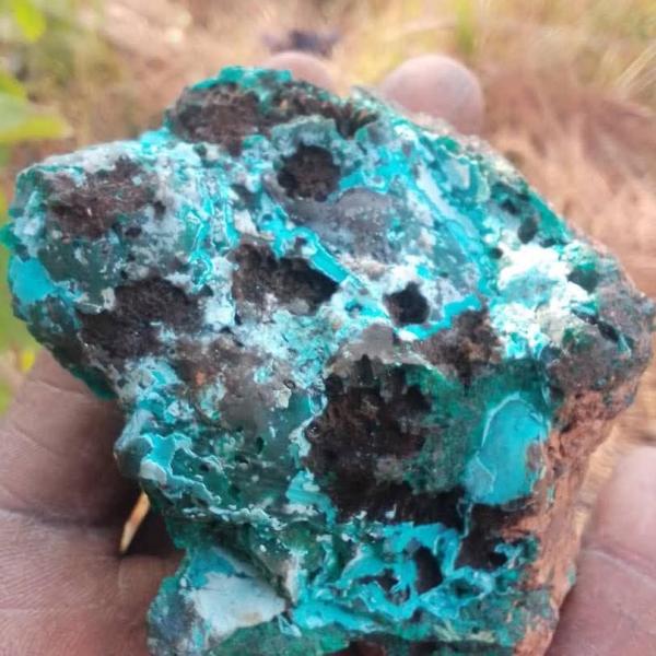 Polymetaux - métaux je veux un partenaire pour l'exploitation des polymetaux dans le district de mindouli au congo brazzaville il s'agit du cuivre cuivre chrom&eacute; malachite azurite quartz plom et zinc 