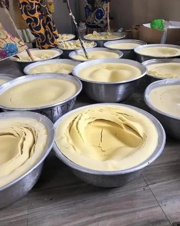  Beurre De Karité Bio Du Mali - hygiene entretien nous mettons en vente une grande quantit&eacute; du beurre de karit&eacute; bio et l'huile de karit&eacute; bio 100 % naturel sans aucun additif produit par les femmes de notre coop&eacute;rative au mali dans la zone de siby . notre beurre naturel est id&eacute;al pour les producteurs des produits