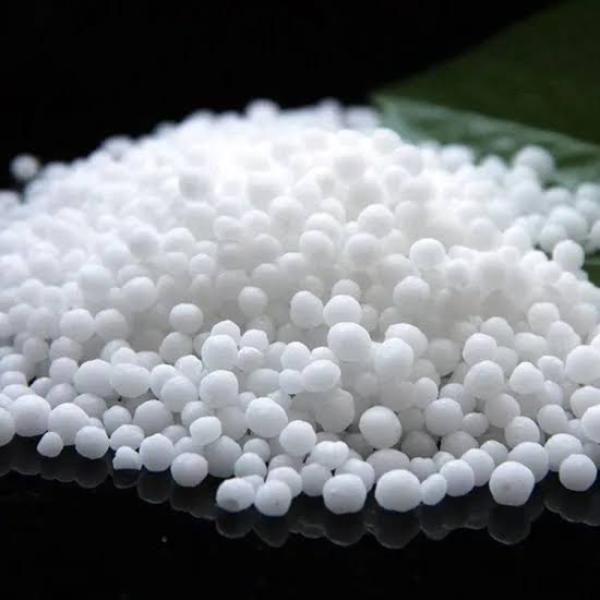  Uree Agricole - chimie additif engrais  je peux vous proposer 1/10 bateaux par mois de 25.000 mt d'uree 46 % . incoterm cif aswp . contrat 25.000 mt par mois x 12 mois = 300.000 mt . emballage sacs de 50 kg / big bag / vrac . provenance moyen orient . proc&eacute;dure loi +cis (company profil ) + rwa ( certifi&