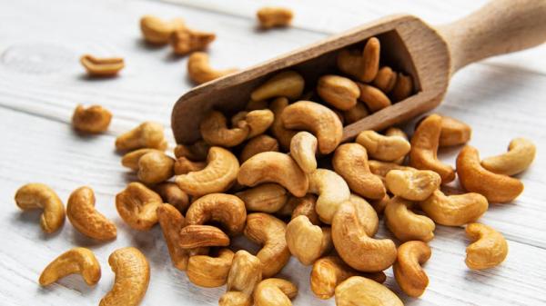  Cajou W180, W210, W240, W320, W450... 06/08/2 - fruits secs et graines grillées nous recherchons des acheteurs interm&eacute;diaires/importateurs de cajou. possibilit&eacute; de fournir &agrave; partir de l'afrique de l'ouest (b&eacute;ni burkina). le tout se fait sur la base d'un contrat en bonne et d&ucirc; forme. veuillez nous contacter pour affaires.