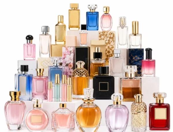  Parfums - hygiene entretien  je recherche des parfums authentiques de marque dior gucci lanc me  et cosm&eacute;tiques nuxe caudalie filorga. n'h&eacute;sitez pas &agrave; me contacter. 