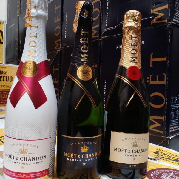  Moet Chandon Imperial Brut Champagne 750ml - boisson alcoolisée we have available moet & chandon rose imperial 750ml moet & chandon ice imperial rose 750ml moet & chandon brut 750ml (with gift box). moet & chandon nectar champagne 750ml. moet & chandon imperial brut champagne gift box wholesale suppliers europe.   dom perignon champagne   ace of spad