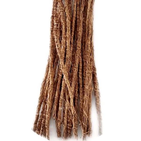  Racines De Gongolili - épices aromates nous disposons de racine de gongolili bien tri&eacute; tr&egrave;s propre sans aucun moisissure disponible en grande quantit&eacute;. prix 5000 fcfa / kg. nous souhaitons un acheteur &agrave; long terme.