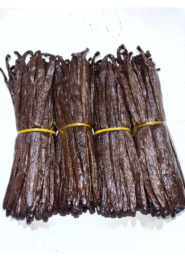  Vanille Bio De Madagascar - épices aromates  &agrave; vendre   vanille noire de madagascar | 18 cm d&eacute;couvrez la vanille noire de madagascar appr&eacute;ci&eacute;e pour son parfum intense et ses ar&ocirc;mes riches et d&eacute;licats.   caract&eacute;ristiques  origine madagascar longueur 18 cm type vanille