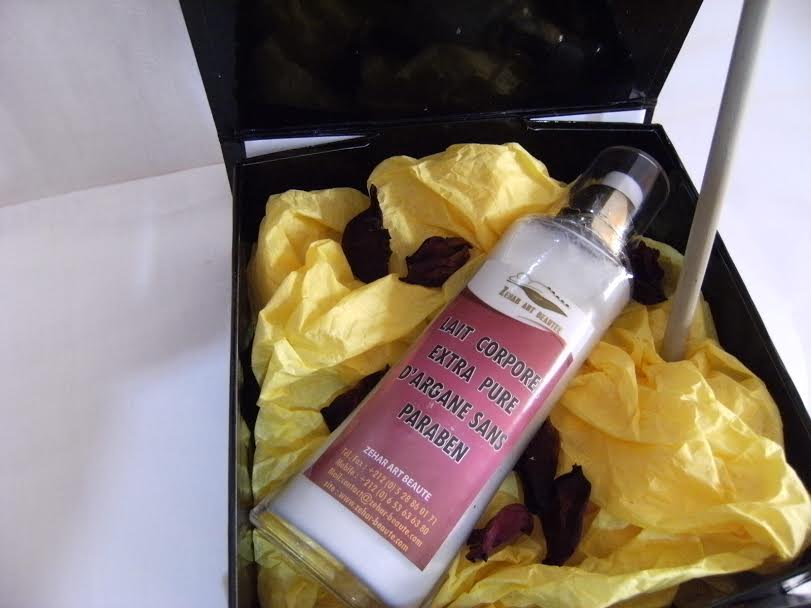  Huile D'argan,produits Naturels De Maroc, Savon - huiles nous sommes une société situé à tiznit(sud de maroc) de commercialisation --d’huile d’argan alimentaire et cosmétique certifié bio,  ainsi que d’autres produits cosmétique à base de l’huile d’argan--huiles de massage,  crème hydratante,  pr