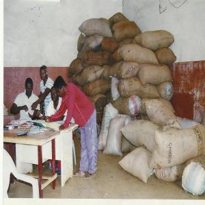  Jeune Operateur Cherche Partenaires Financiers - café cacao thé jeune opérateur économique recherche partenaires pour vente et exportation de cacao----zone d'activité- achat dans la région du centre----possibilité de livrer le cacao directement au port de douala pour les acheteurs étrangers