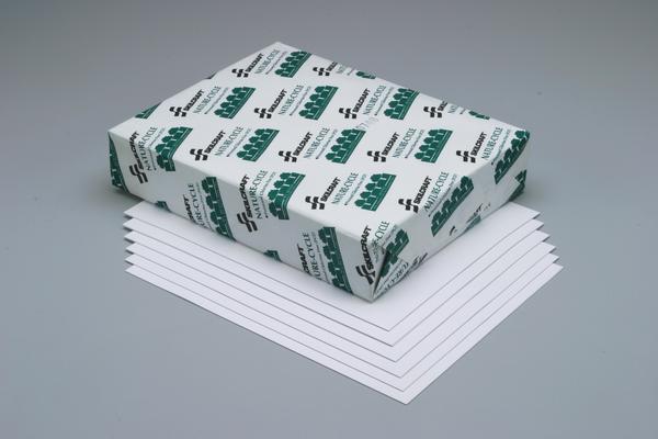  Papier Pour La Vente (a4, A3 Et Autres) - Industrie exploitation nous sommes fournisseur de papiers de toutes les qualité et les couleurs. nous vendons des documents de carbone et bien d'autres. nous produits sont vendus dans le monde entier et nous faisons la livraison par voie aérienne pour des produits plus petits.