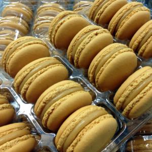  Fabricant De Macarons Haut De Gamme - patisserie fabricant artisanal de macarons haut de gamme par un meilleur ouvrier de france pâtissier. notre grande expertise du macaron vous assurera un produit de qualité irréprochable. plus de 50 parfums de macarons garnis,  24 couleurs de coques à garnir. 