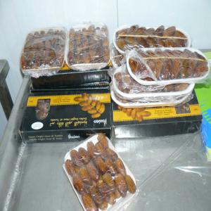  Dattes De La Tunisie - fruits et légumes ----nous exportons des dattes tunisienne de tr&eacute;s bonne qualit&eacute;. notre march&eacute; principal est l'europe nous cherchons de potentiels clients &agrave; long terme .