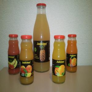  Jus De Fruit - boissons non alcolisée jus en verre 1 l et 20 cl (multifruit,  ananas,  mangue/orange,  orange,  fraise / banane, peche,  fraise,  mangue,  raisin,  banane)