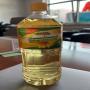 Huile de tournesol en stock. 