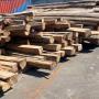 640 rondins carres de teck de 230 a 300 cm