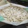 Cossettes de manioc s&eacute;ch&eacute;s