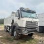 Camion machine agricole voiture 